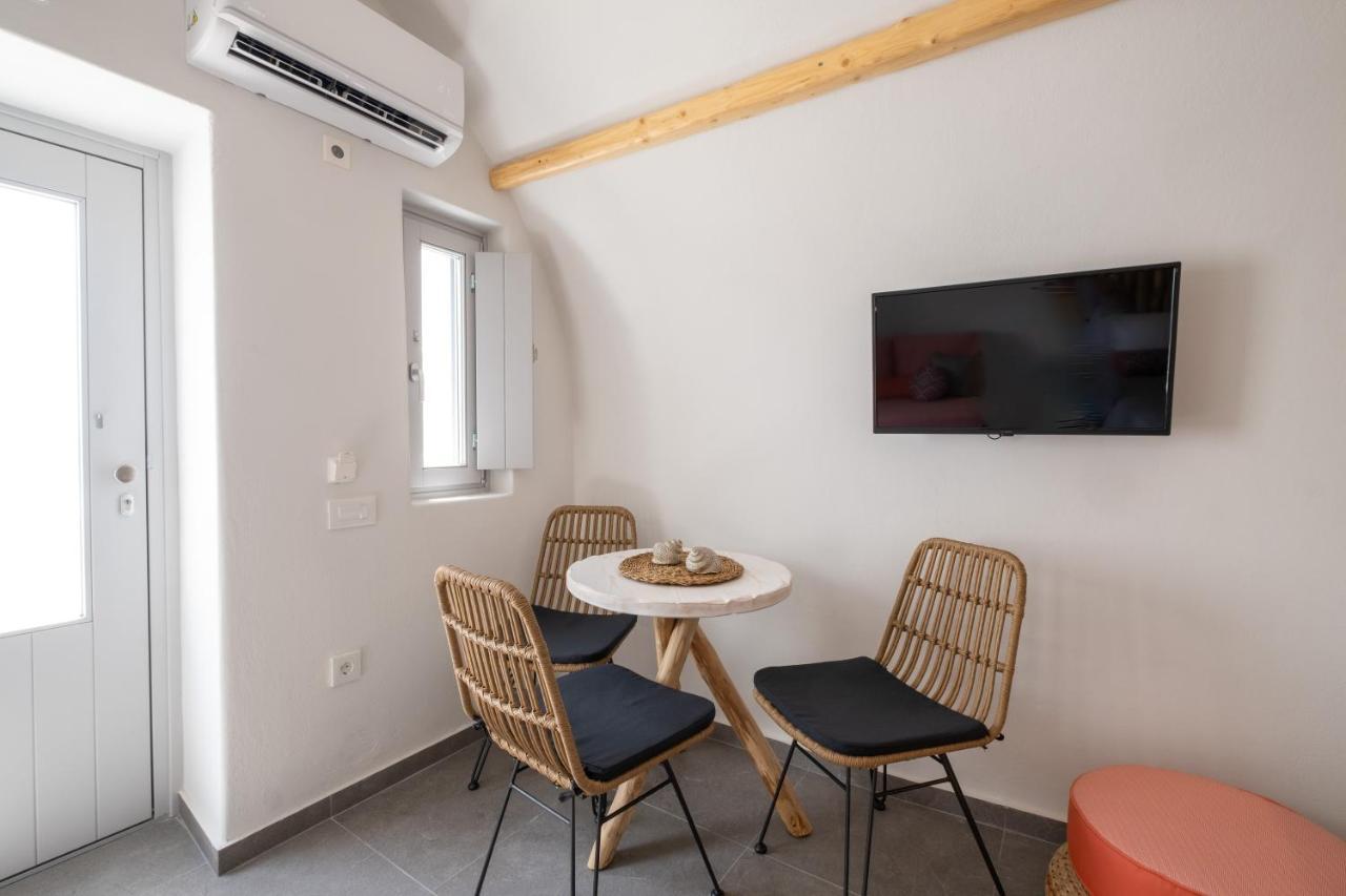 Cabo Este Suites Akrotiri  Ngoại thất bức ảnh